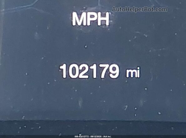 3C4NJDCB6LT245593 2020 JEEP COMPASS White 