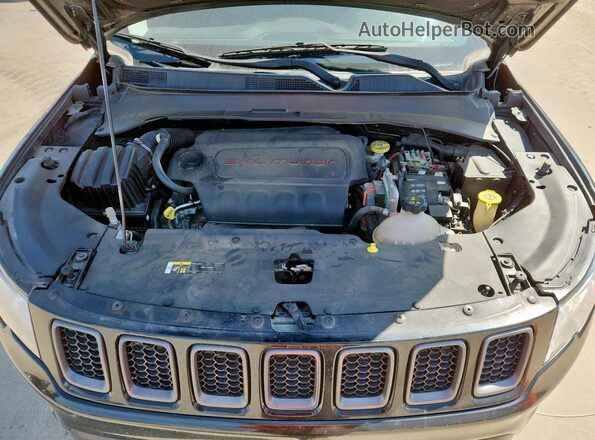3C4NJDDB0MT599027 2021 JEEP COMPASS Black Շարժիչի բաժամունքի տեսք