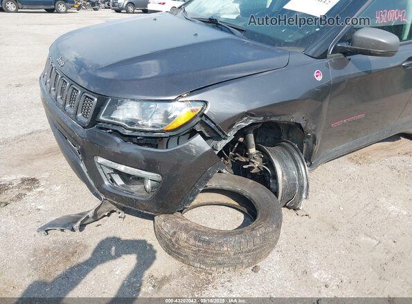 3C4NJDDB1LT111881 2020 JEEP COMPASS Black Vista frontal