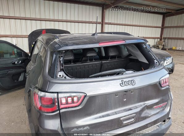 3C4NJDDB2NT146397 2022 JEEP COMPASS Gray Вид спереду