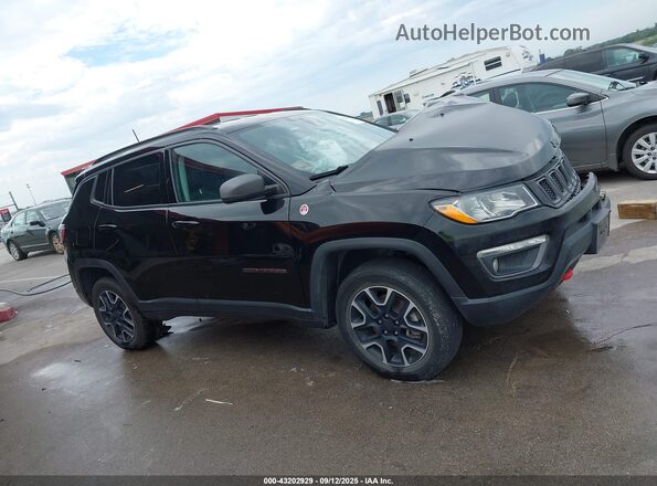 3C4NJDDB3MT583825 2021 JEEP COMPASS Black Rear interior view