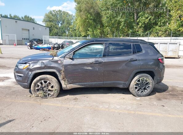 3C4NJDDB5MT556478 2021 JEEP COMPASS Gray 