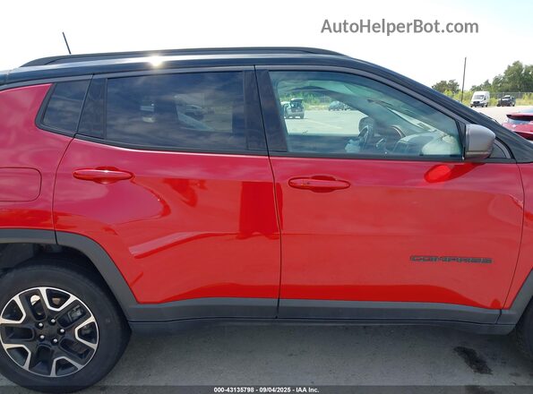 3C4NJDDB8MT511759 2021 JEEP COMPASS Red 