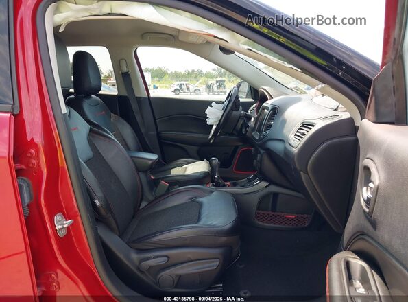 3C4NJDDB8MT511759 2021 JEEP COMPASS Red 