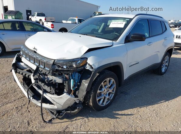 3C4NJDFB8NT219172 2022 JEEP COMPASS White Przód lewy