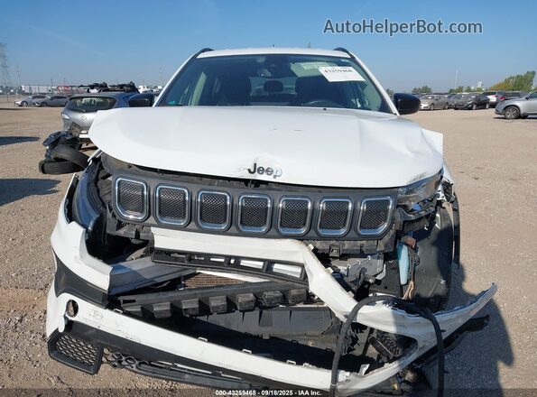 3C4NJDFB8NT219172 2022 JEEP COMPASS White Widok zestawu wskaźników