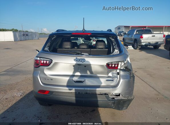 3C4NJDFBXNT231873 2022 JEEP COMPASS Gray 