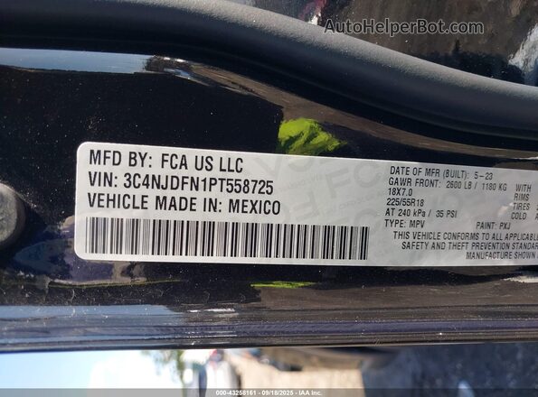 3C4NJDFN1PT558725 2023 JEEP COMPASS Black Engine compartment view