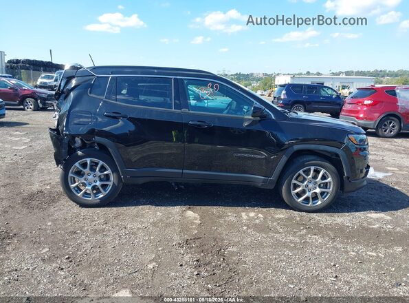 3C4NJDFN1PT558725 2023 JEEP COMPASS Black Rear interior view