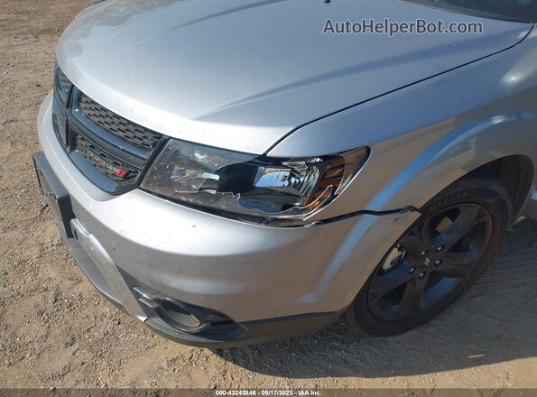 3C4PDCGB7LT265372 2020 DODGE JOURNEY Silver Widok z przodu