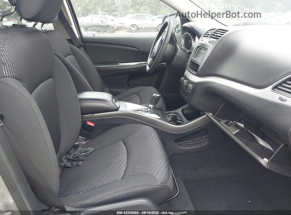 3C4PDDAG7GT250404 2016 DODGE JOURNEY Silver Front interior view