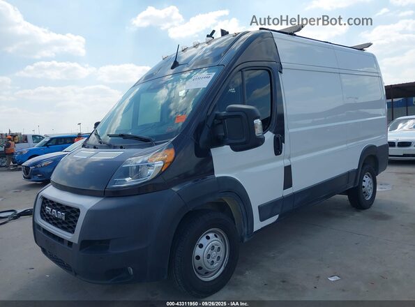 3C6LRVBG9NE109735 2022 RAM PROMASTER 1500 Белый Передняя левая четверть