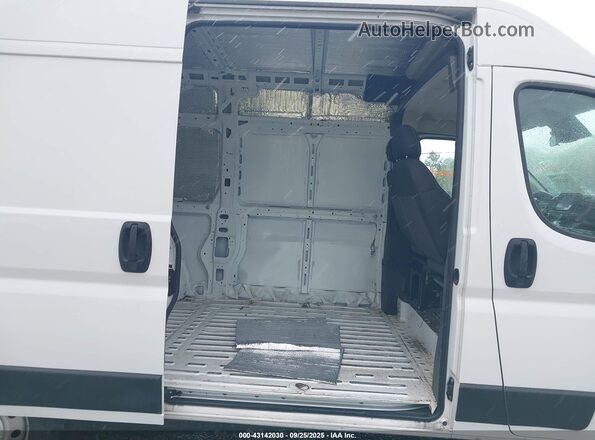 3C6LRVCG3PE519593 2023 RAM PROMASTER 2500 Белый 