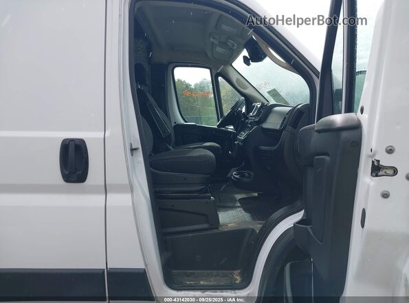 3C6LRVCG3PE519593 2023 RAM PROMASTER 2500 Белый 