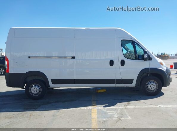 3C6LRVDG4SE527404 2025 RAM PROMASTER 2500 White Rear interior view