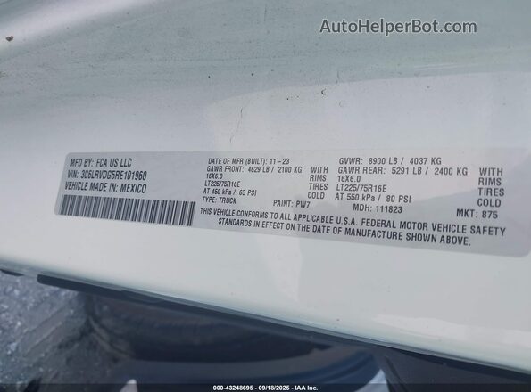 3C6LRVDG5RE101960 2024 RAM PROMASTER 2500 White Вид підкапотного простору