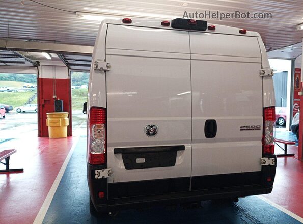 3C6LRVDG9PE518429 2023 RAM PROMASTER 2500 White Rear right