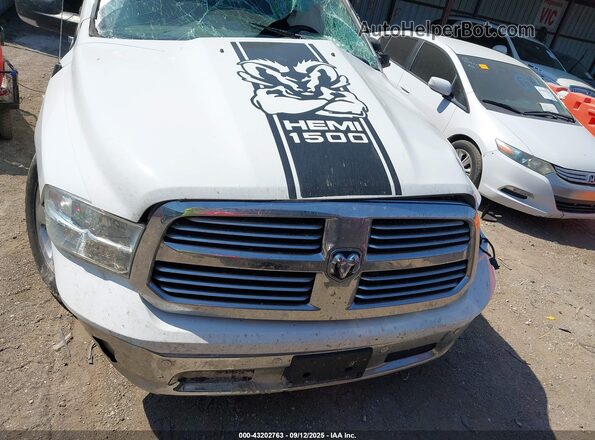 3C6RR7LT2HG681854 2017 RAM 1500 White Widok zestawu wskaźników
