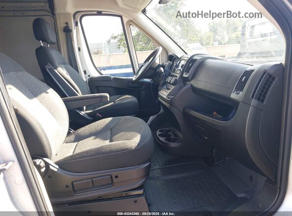 3C6TRVCG4GE129697 2016 RAM PROMASTER 2500 Gray Вид салону спереду