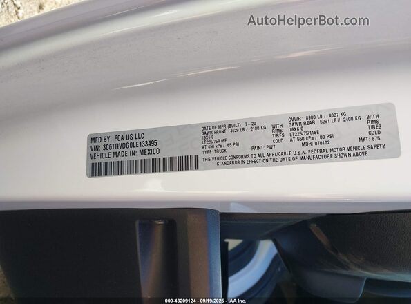 3C6TRVDG0LE133495 2020 RAM PROMASTER 2500 White Vista del compartimento del motor