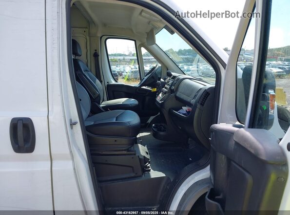 3C6TRVDG3GE133061 2016 RAM PROMASTER 2500 White 