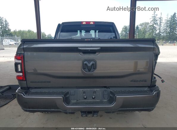 3C6UR5DJ2RG327779 2024 RAM 2500 Gray 