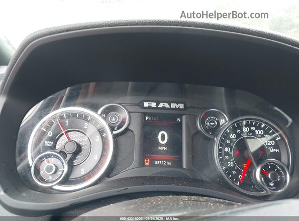 3C6UR5DL2NG436934 2022 RAM 2500 Белый Вид задних сидений