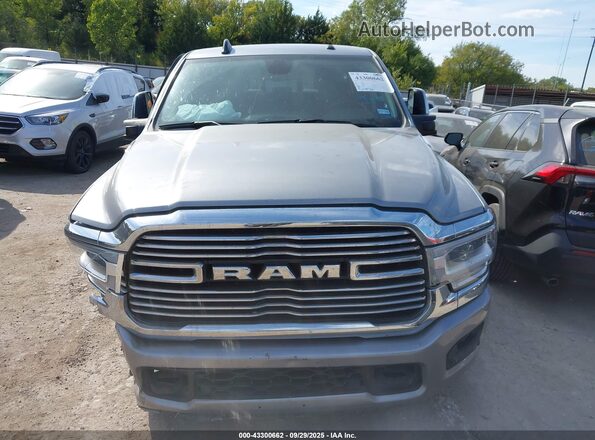 3C6UR5FL7RG195889 2024 RAM 2500 Gray Vista interior trasera