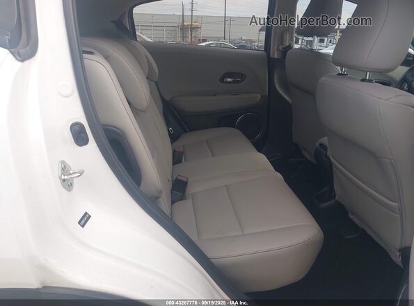 3CZRU5H75JM711244 2018 HONDA HR-V Белый 