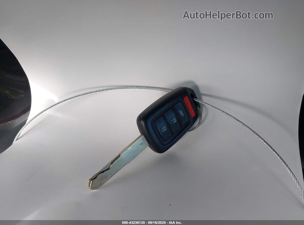 3CZRU6H30MM738018 2021 HONDA HR-V White Dashboard view