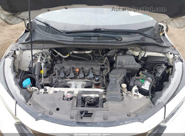 3CZRU6H31NM706907 2022 HONDA HR-V White Rear view