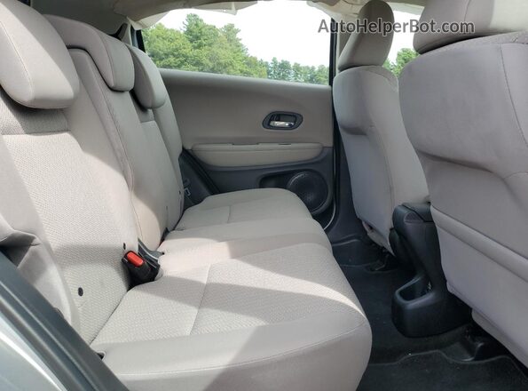 3CZRU6H35JM707066 2018 HONDA HR-V Silver 