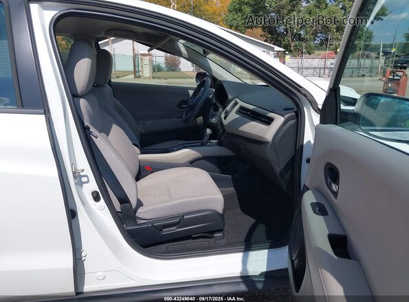 3CZRU6H35JM731142 2018 HONDA HR-V White 