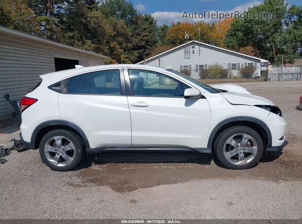 3CZRU6H35JM731142 2018 HONDA HR-V White 