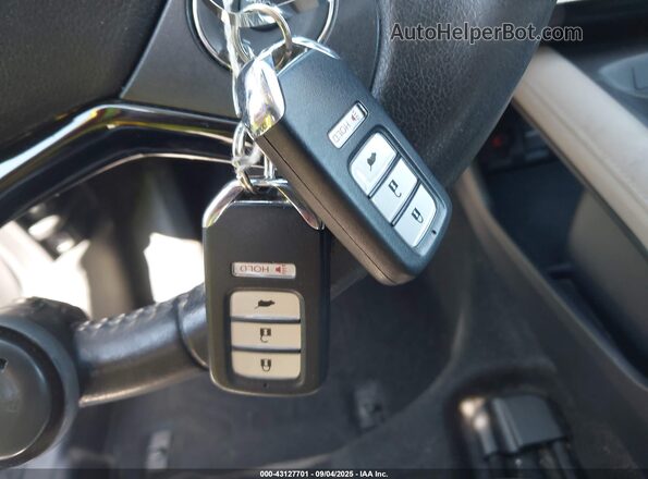 3CZRU6H78JM719098 2018 HONDA HR-V Серебряный 