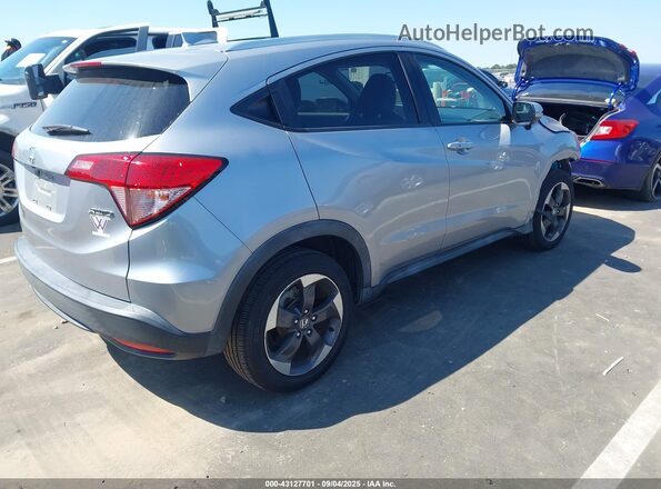 3CZRU6H78JM719098 2018 HONDA HR-V Серебряный 