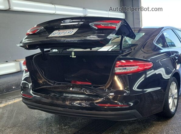 3FA6P0LU1LR149452 2020 FORD FUSION  Widok tylnych siedzeń