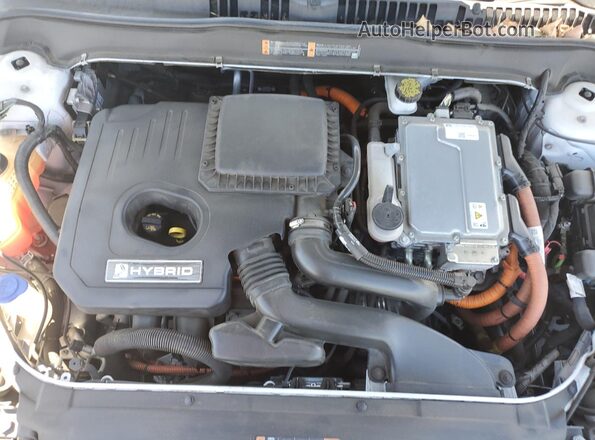 3FA6P0LU7JR261265 2018 FORD FUSION White 