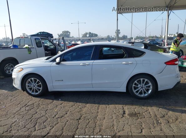 3FA6P0LU7KR220751 2019 FORD FUSION HYBRID White Rear interior view