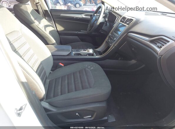 3FA6P0LU7KR220751 2019 FORD FUSION HYBRID White Front interior view