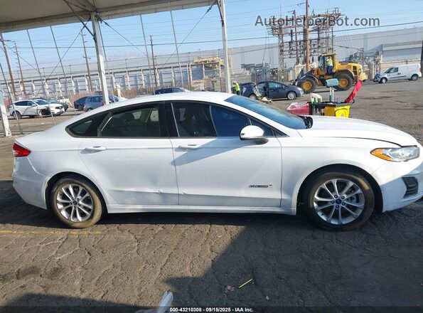 3FA6P0LU7KR220751 2019 FORD FUSION HYBRID White Instrument cluster view