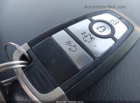 3FA6P0T91LR132257 2020 FORD FUSION Silver Widok deski rozdzielczej