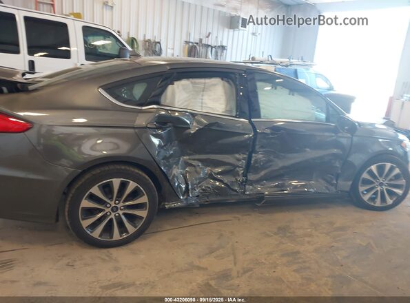 3FA6P0T91LR230527 2020 FORD FUSION Gray Widok wnętrza z tyłu