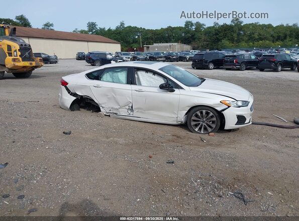 3FA6P0T97LR178286 2020 FORD FUSION White 360 interior view