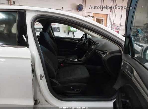 3FA6P0T98LR157995 2020 FORD FUSION White Front interior view