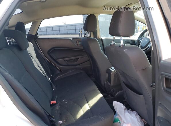3FADP4BJ1JM101272 2018 FORD FIESTA White 