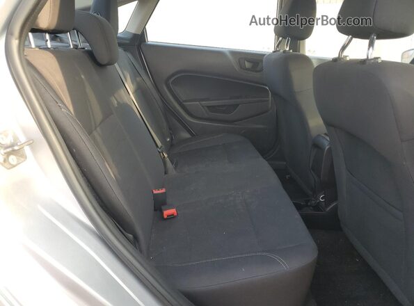 3FADP4BJ3JM119918 2018 FORD FIESTA Silver 