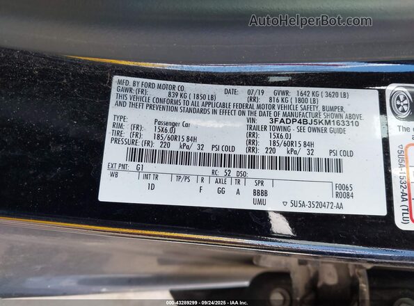 3FADP4BJ5KM163310 2019 FORD FIESTA Black ძრავის განყოფილების ხედი