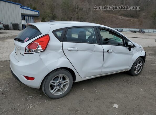 3FADP4EJ0JM127566 2018 FORD FIESTA Белый 