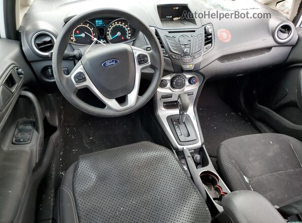 3FADP4EJ0JM127566 2018 FORD FIESTA Белый 